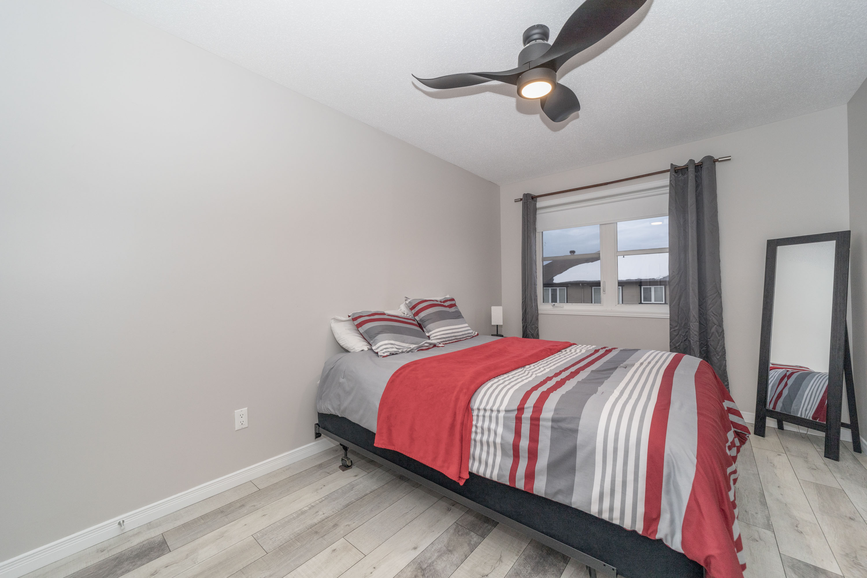 2207 Descartes Street, Orleans, Ontario K4A 0W4 - Photo 17 - RP4472817901